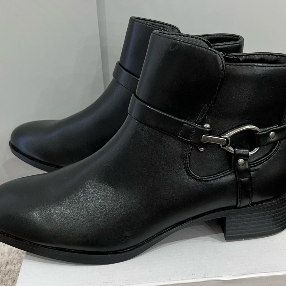 Elegant Black Ankle Booties